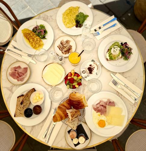 Hôtel du Centre - Breakfast platter - quality & healthy