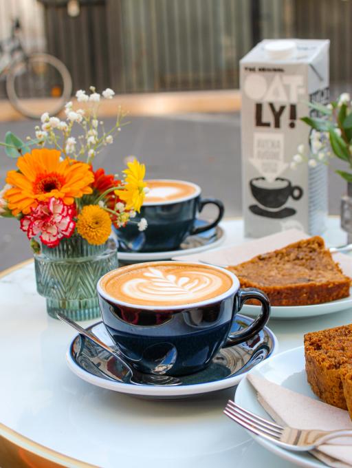 Hôtel du Centre - coffee shop with baristas who do latte arts