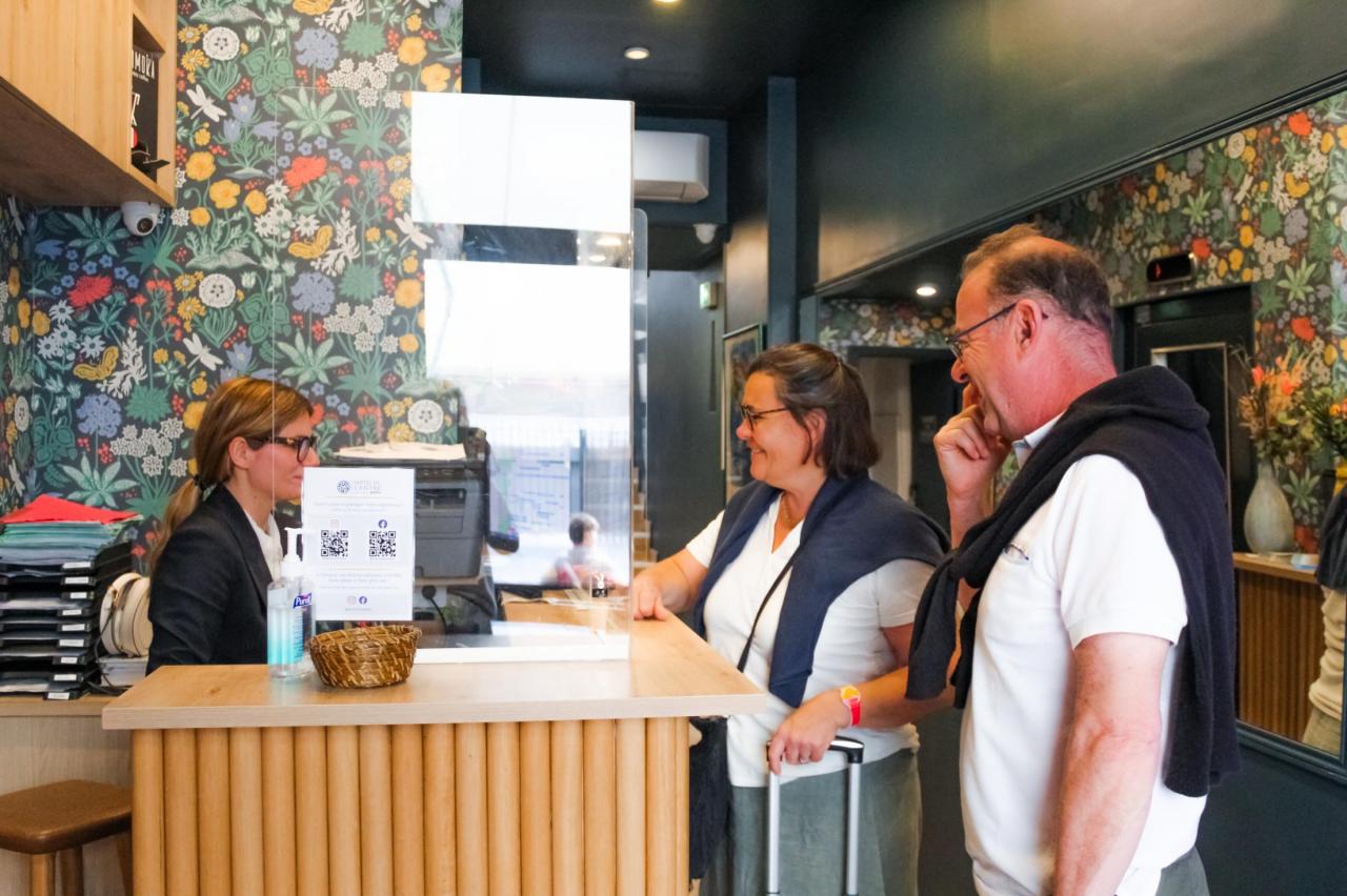 Hôtel du Centre Nice - Empfang Rezeption