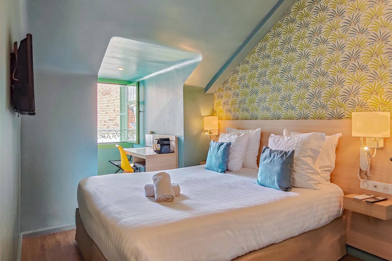 Hôtel du Centre Nice - Superior Double - close to shops - galeries lafayette